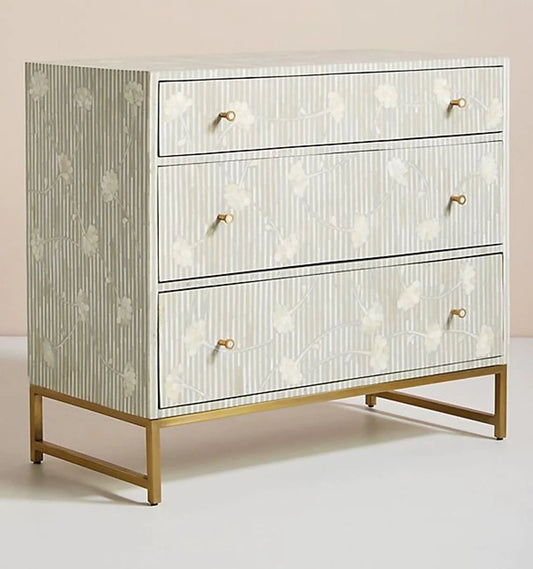 Francesca Dresser