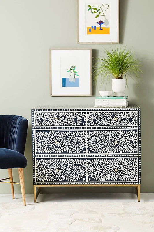 Spiral Foliage Dresser